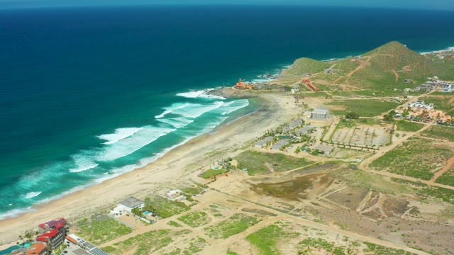 CERRITOS BEACH BCS MEXICO-2021: Ocean Waves Advancing on Sandy Shore From Above