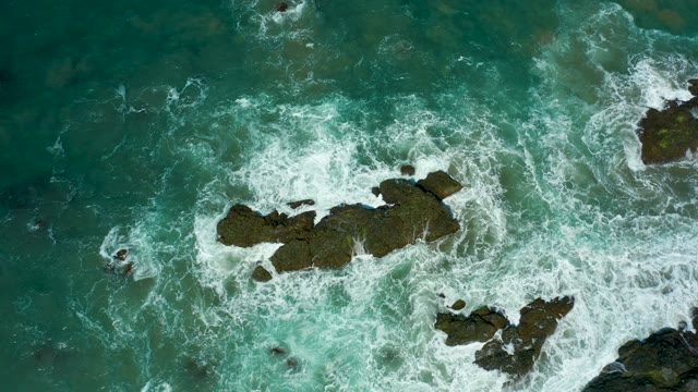 CERRITOS BEACH BCS MEXICO-2021: Waves Crashing on Rocky Ocean Outcrops