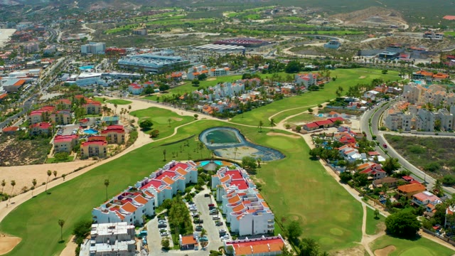 SAN JOSE DEL CABO BCS MEXICO-2021: Residential Neighborhood with Golf Course and Pond