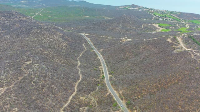 LA PLAYITA LOS CABOS MEXICO-2021: Winding Road Through Arid Hills