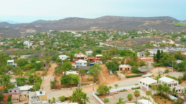 LA PLAYITA LOS CABOS MEXICO-2021: Residential Neighborhood with Moving Vehicles