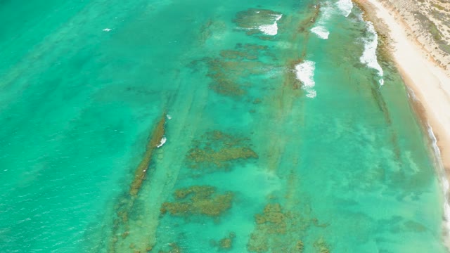 CABO PULMO LOS CABOS BCS MEXICO-2021: Turquoise Ocean Waves Approaching Sandy Beach