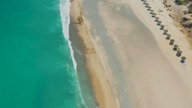 LOS FRALIES LOS CABOS BCS MEXICO-2021: Sandy Beach with Rolling Ocean Waves