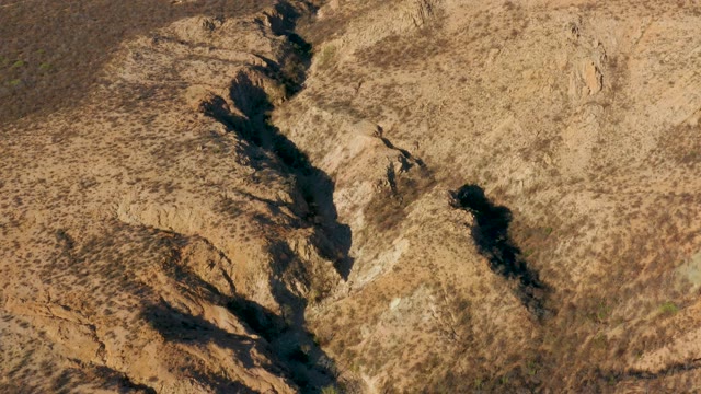 CABO PULMO BCS MEXICO-2021: Narrow Water Channel in Arid Rocky Terrain