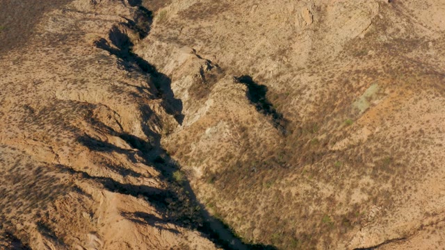 CABO PULMO BCS MEXICO-2021: Narrow Water Channel in Arid Rocky Terrain