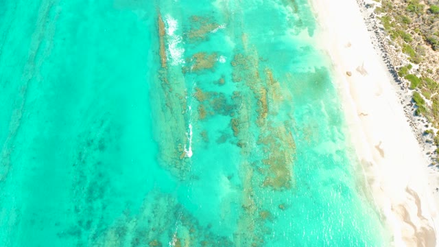 CABO PULMO BCS MEXICO-2021: Turquoise Ocean Waves Lapping White Sandy Shore