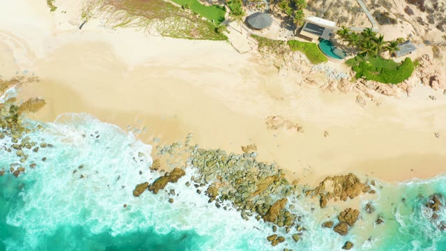 MARQUIS LOS CABOS BCS MEXICO-2021: Tide Receding From Rocky Beach Shoreline