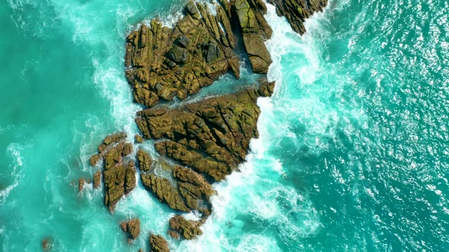 MARQUIS LOS CABOS BCS MEXICO-2021: Waves Crashing on Rocky Ocean Outcrops