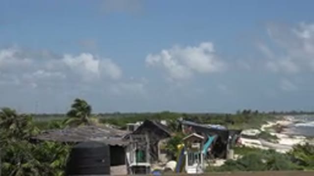 PLAYA DEL CARMEN MEXICO-2015: A Grand Perspective Of An Ocean Shore With The Sea