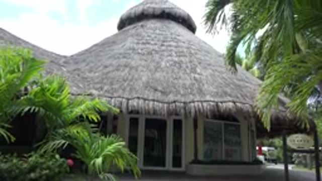 PLAYA DEL CARMEN MEXICO-2015: Peaceful And Paradisiacal Place With Construction