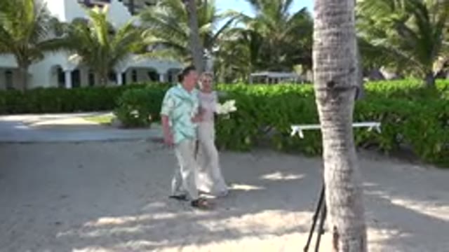 PLAYA DEL CARMEN MEXICO-2015: Grainy Man Walking His Daughter To Her Wedding On