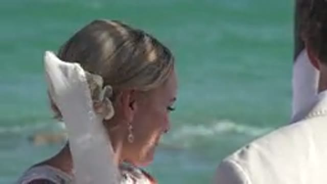 PLAYA DEL CARMEN MEXICO-2015: Bride Getting Married At The Ocean Windy With
