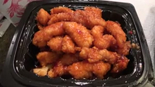 WESTMINSTER COLORADO-2015: Footage Of Fried Chicken In A Cooking Recipient