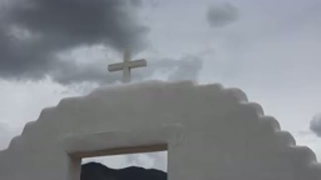 TAOS NEW MEXICO-2015: A Scene Of A White Structure With A White Cross On Top In