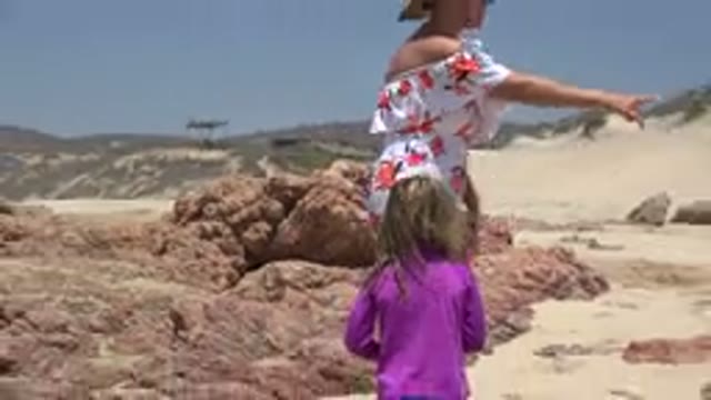 CABO SAN LUCAS MEXICO-2019: Mum And Daughter At The Beach
