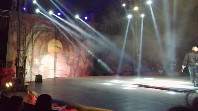 SAN JOSE DEL CABO BCS MEXICO-2022: Stage Performer Entering and Exiting Under Spotlights