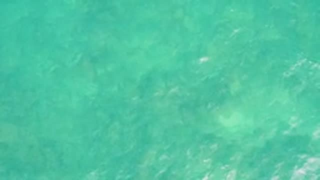 EL TULE LOS CABOS BCS MEXICO-2022: Clear Turquoise Water with Visible Seabed Features
