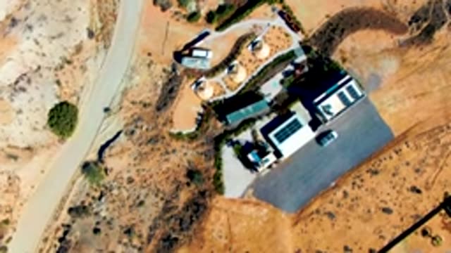 SAN JUANICO BCS MEXICO-2022: Small Structure Moving in Desert Building Area