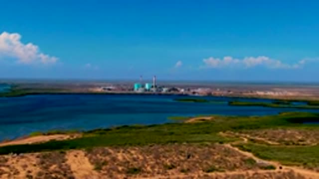 SAN CARLOS BCS MEXICO-2022: Industrial Plant by Water and Dunes