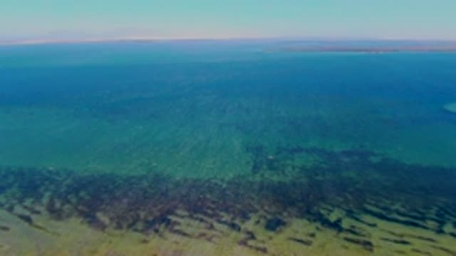 SAN CARLOS BCS MEXICO-2022: Gentle Waves Over Shallow Ocean Seabed