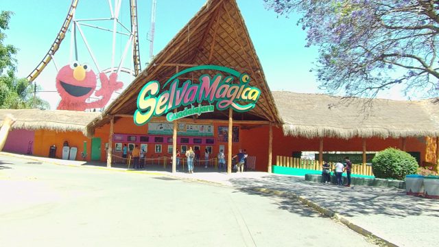 Selva Mágica Theme Park Entrance with Moving Visitors