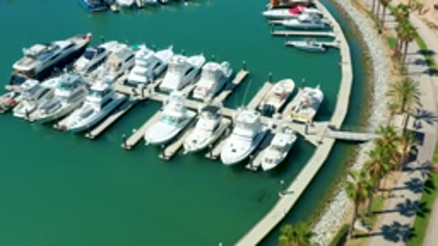 PUERTO LOS CABOS BCS MEXICO-2022: Marina Boats Docking and Undocking