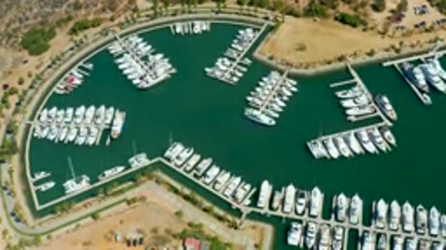 PUERTO LOS CABOS BCS MEXICO-2022: Marina Boats Moving in and Out of Docks