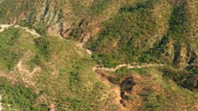 EL SALADO VIEJO LOS CABOS BCS MEXICO-2022: Winding Mountain Road Through Lush Hills