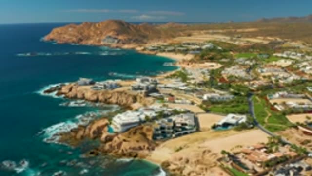 CHILENO BEACH LOS CABOS BCS MEXICO-2022: Ocean Waves Crashing on Rocky Coastline