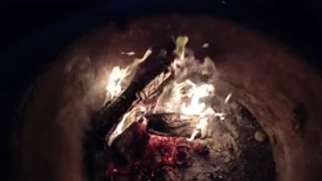 PISMO BEACH CALIFORNIA-2019: In Winter Many People Make A Fire To Keep Warm And