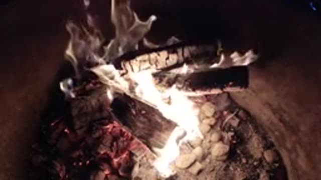 PISMO BEACH CALIFORNIA-2019: Beautiful The Fire That Warms The Sentiment On A
