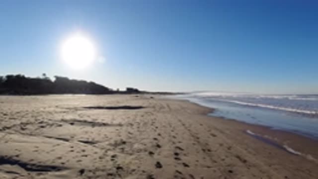 PISMO BEACH CALIFORNIA-2019: Beautiful Sunny Beach With Calming Waves To Take