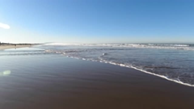 PISMO BEACH CALIFORNIA-2019: Sea Waves Washing Ashore