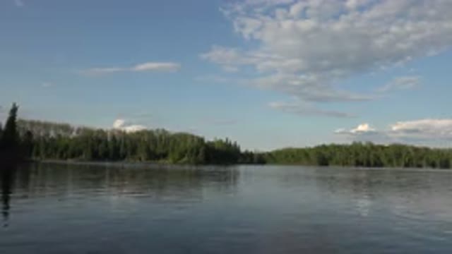 RED LAKE CANADA-2015: A Beautiful Deep and Clean Sea
