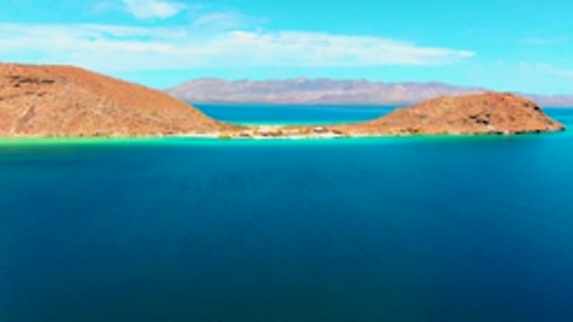 PLAYA SANTISPAC BCS MEXICO-2022: Narrow Water Channel Between Rocky Islands