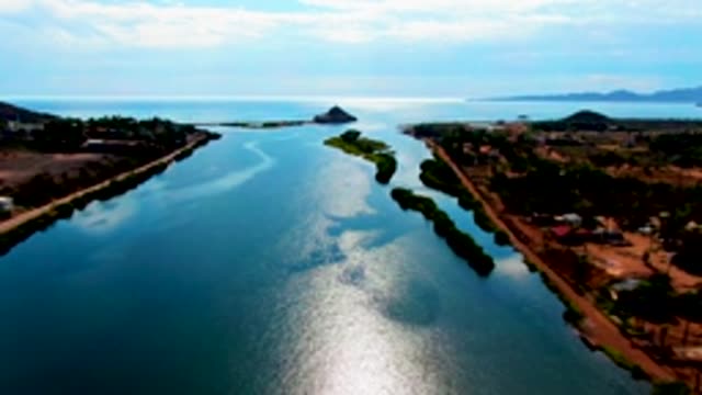MULEGE BCS MEXICO-2022: Shifting Sky Reflections on a River