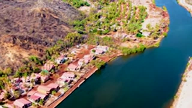 MULEGE BCS MEXICO-2022: Lakeshore Residential Area with Moving Aerial View
