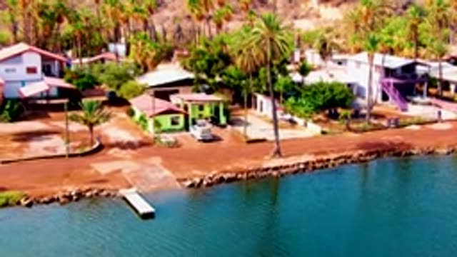 MULEGE BCS MEXICO-2022: Coastal Residential Neighborhood with Moving Vehicles