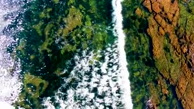 LA BOCANA BCS MEXICO-2022: Waves Flowing Over Rocky Coastal Seabed