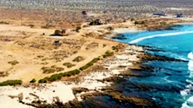 LA BOCANA BCS MEXICO-2022: Coastal Desert with House and Ocean Waves