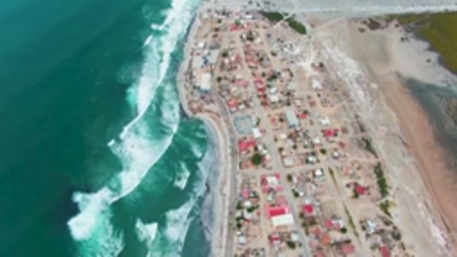 PUENTA ABREOJOS BCS MEXICO-2022: Coastal Village and Moving Ocean Waves