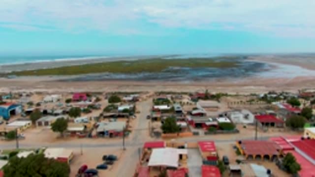 PUENTA ABREOJOS BCS MEXICO-2022: Coastal Residential Area with Sandy Beach and Ocean