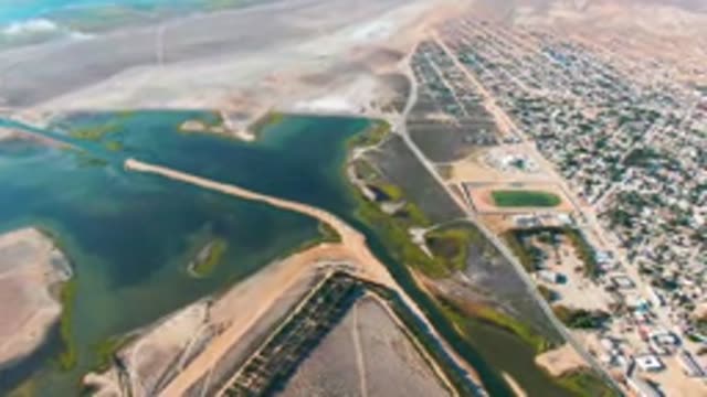 GUERRERO NEGRO BCS MEXICO-2022: Residential Neighborhood and Lake Aerial Pan