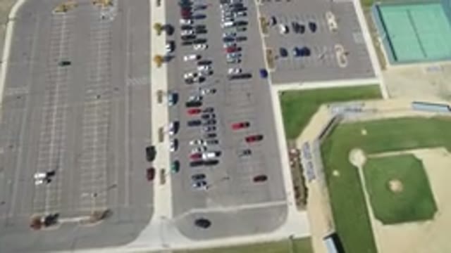 HIDDEN LAKE COLORADO-2016: Clean And Large Parking Lot For Everybody