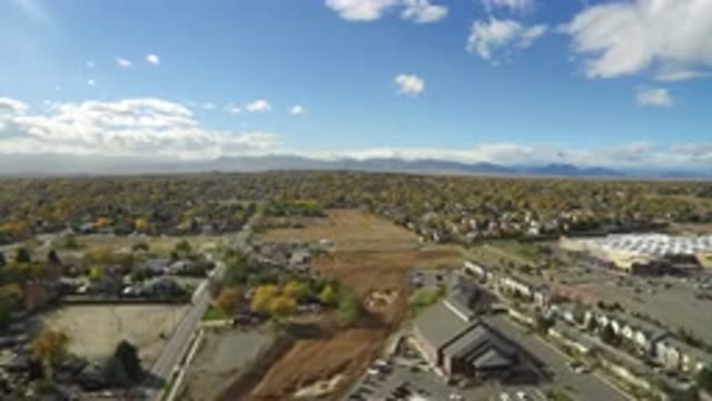 HIDDEN LAKE COLORADO-2016: Clear And Bright Beautiful Day At The Village