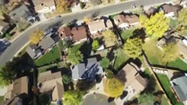 HIDDEN LAKE COLORADO-2016: Curved Road That Separates a Lot of Houses Next to