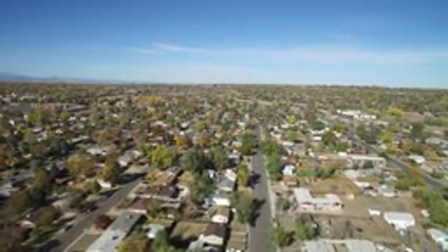 HIDDEN LAKE COLORADO-2016: High Altitude Drone Records Slowly Over Neighborhood