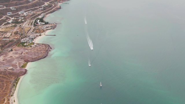 LA PAZ BCS MEXICO-2023: Coastal Boats Moving in Shallow Waters