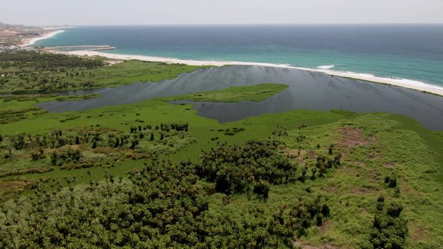 SAN JOSE DEL CABO BCS MEXICO-2022: Coastal Lagoon with Shifting Water Patterns