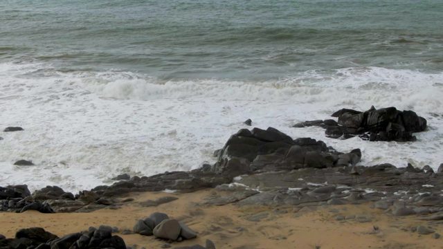 PUNTA GORDO EAST CAPE BCS MEXICO-2022: Waves Breaking on Rocky Beach Shoreline